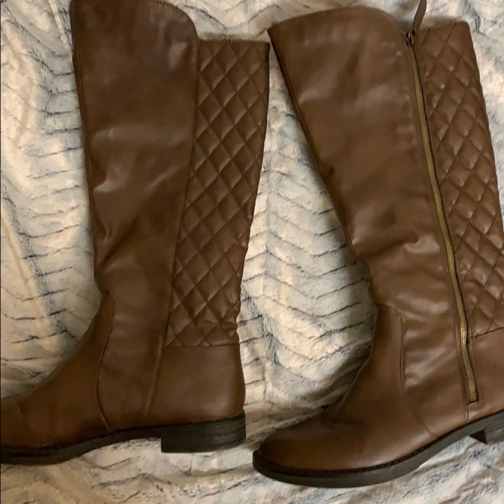 Bongo boots